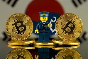 The creator of Bitcoin announces the withdrawal of 2,000 Bitcoins from a wallet seized by the US government.